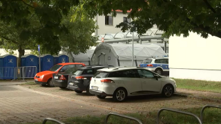 Zelte sind im September 2021 auf dem Geländes der Bundespolizeiinspektion Frankfurt/Oder aufgebaut. (Quelle: rbb)