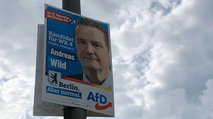 Plakat des AfD-Kandidaten Andreas Wild in Berlin