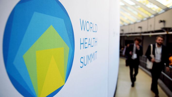Besucher beim World Health Summit 2017 in Berlin (Quelle: dpa/Britta Pedersen)