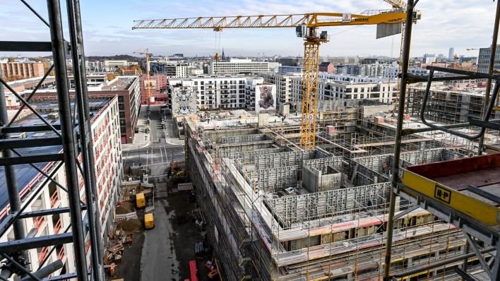 Bauarbeiten sind im Quartier Heidestraße in Berlin-Mitte in der Nähe des Hauptbahnhofs (Bild: dpa/Jens Kalaene)