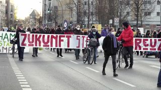 Demo für den Erhalt von "Zukunft am Ostkreuz" in Berlin (Quelle: rbb)
