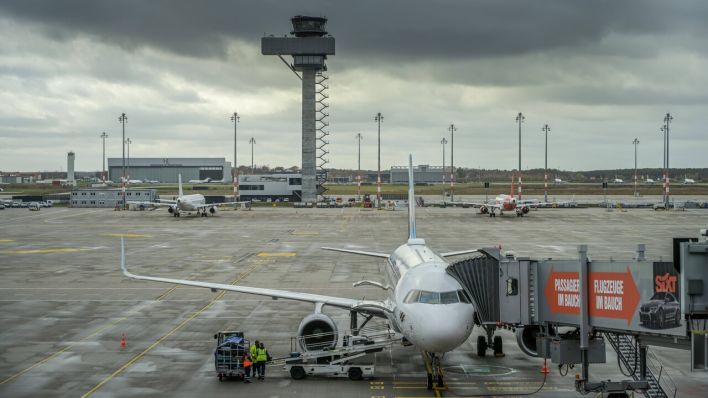 Rollfeld des BER-Flughafens (Bild: imago images/Schoening)