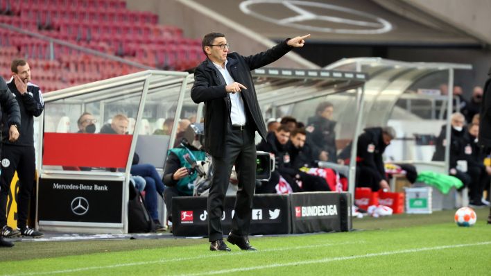 Hertha-Trainer Tayfun Korkut beim Spiel in Stuttgart