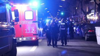 Verletzte nach Gewaltausbruch auf Pannierstraße (Quelle: dpa/Pudwell)