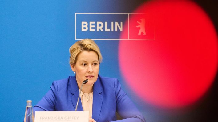 Franziska Giffey (SPD), Regierende Bürgermeisterin von Berlin (Quelle: dpa/Annette Riedl)