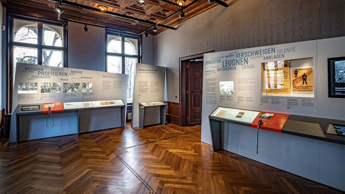 Die Dauerausstellung im Inneren des Hauses der Wannseekonferenz (Bild: imago images/Jürgen Ritter)