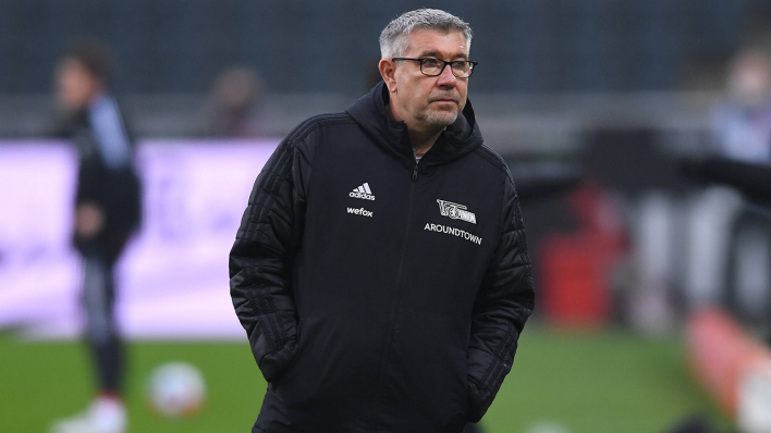 Union Berlins Trainer Urs Fischer am Rande des Spiels gegen Mönchengladbach im Januar (Bild: IMAGO/Revierfoto)
