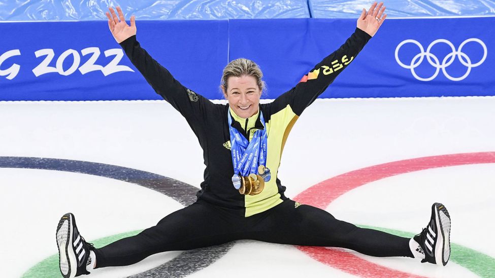 Claudia Pechstein bei den Olympischen Spielen in Peking 2022 (imago images/Kyodo News)