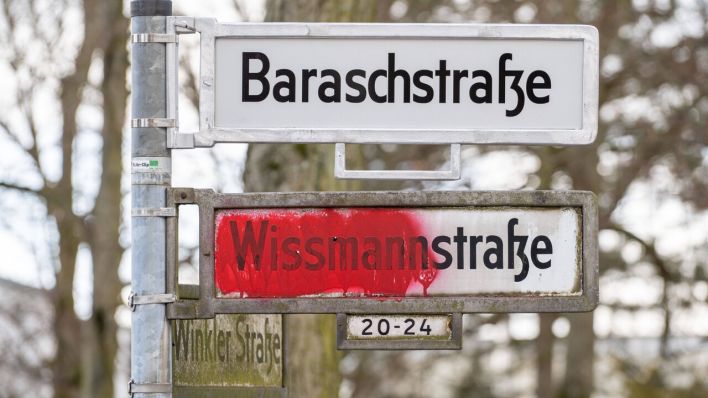 Straßenumbenennung: Wissmannstraße wird zur Baraschstraße (Quelle: imago/Stefan Zeitz)