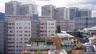 Blick auf die Hochhäuser in der Leipziger Straße in Berlin-Mitte. (Quelle: dpa/Jörg Carstensen)