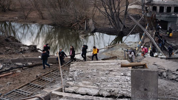 Die zerstörte Brücke über den Fluss Irpin in der Ukraine. (Quelle: privat)