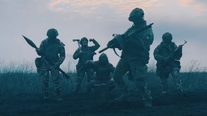 Soldaten tanzen an der Front zu Nirvanas "Smells Like Teen Spirit". (Bild: tiktok.com/@alexhook2303)