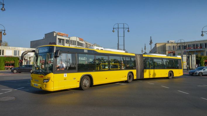 Archivbild: Ein BVG-Bus in Reinickendorf. (Quelle: dpa/Joko)