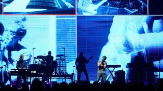 a-ha live bei einem Konzert der 'Hunting High and Low'-Tour in der Mercedes-Benz Arena. Berlin, 11.05.2022 (Quelle: Geisler-Fotopress/Thomas Bartilla)