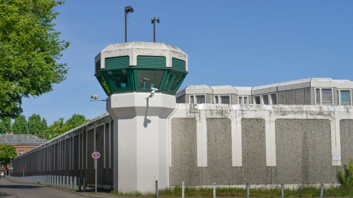 Justizvollzugsanstalt Ploetzensee, Friedrich-Olbricht-Damm, Charlottenburg, Berlin, Deutschland
