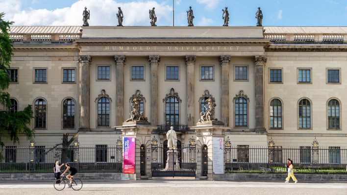 Archivbild: Das Palais des Prinzen Heinrich ist das Hauptgebäude der Humboldt-Universität Berlin. (Quelle: dpa/D. Kalker)