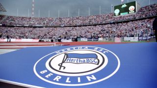 Das Berliner Olympiastadion bei einem Heimspiel von Hertha BSC im Jahr 1999 (imago images/contrast)