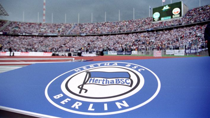 Das Berliner Olympiastadion bei einem Heimspiel von Hertha BSC im Jahr 1999 (imago images/contrast)