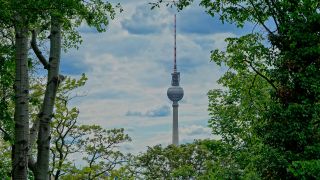 Blick auf dem Fernsehturm in Berlin Friedrichshain am 14.05.2020. (Quelle: dpa/Christian Behring)