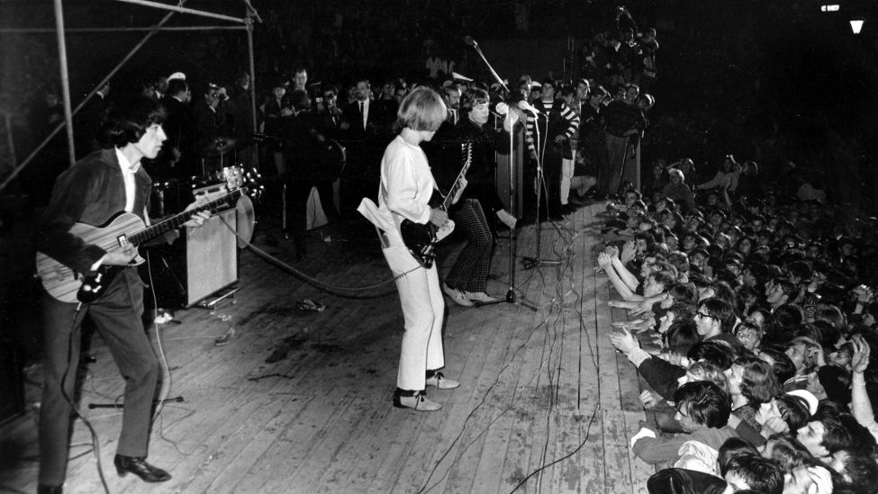 Die Rolling Stones spielen am 15.09.1965 in der Berliner Waldbühne. (Quelle: imago images/United Archives International)