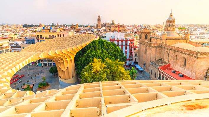 Sonnenschutz in Sevilla, der Metropol Parasol aufgenommen am 01.09.2018. (Quelle: dpa/Roberto Moiola)