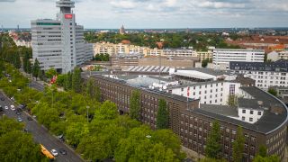 Das Hauptgebäude des Rundfunks Berlin-Brandenburg (RBB) am 22.08.2022 in der Masurenallee. (Quelle: dpa/Christian Ender)