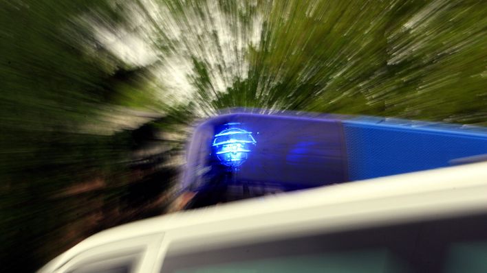 Blaulicht eines Polizeiwagens.(Quelle:dpa/M.Führer)