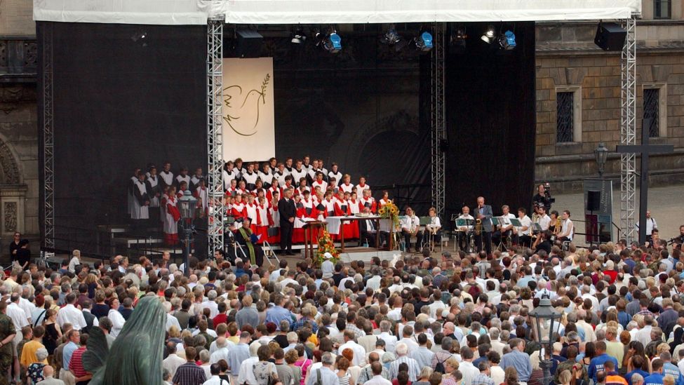 Ökumenischer Gottesdienst in Dresden aus Anlass der Hochwasser-Katastrophe.(Quelle:dpa/R.Hirschberger)