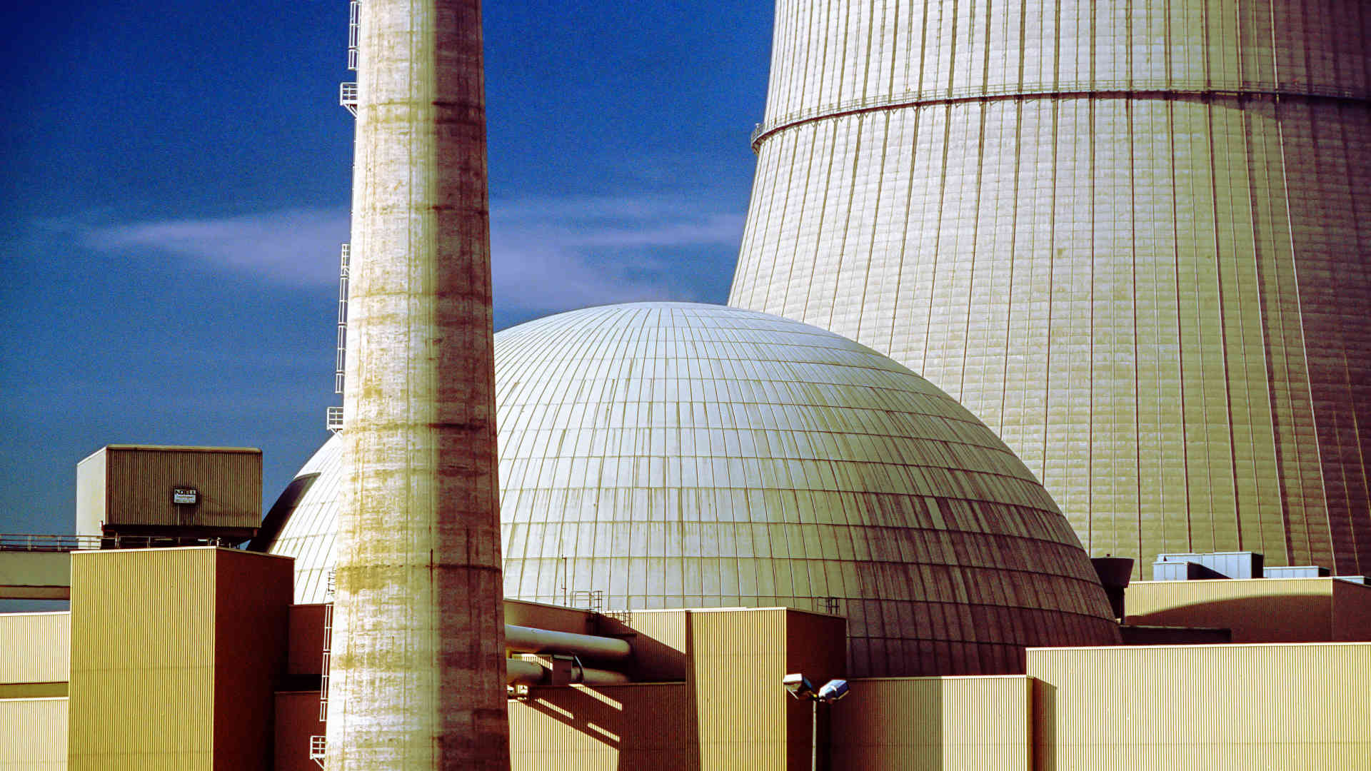 Symbolbild: Kernkraftwerk Emsland, Druckwasserreaktor, Betreibergesellschaft: Kernkraftwerke Lippe-Ems GmbH. (Foto: Rupert Oberhäuser/picture alliance)