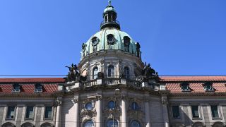 Das Rathaus in der Friedrich-Ebert-Straße (Archivbild vom 12.08.2020) (Quelle: dpa/Soeren Stache)