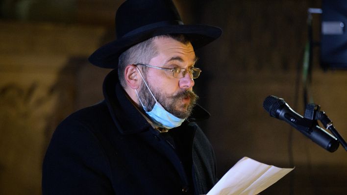 Archivbild: Ariel Kirzon, Rabbiner der Jüdischen Gemeinde Potsdam am 10.12.2020 (Quelle: dpa/Soeren Stache)
