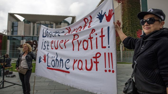 #ichbinarmutsbetroffen Demo in Berlin (Quelle: dpa/Michael Kuenne)