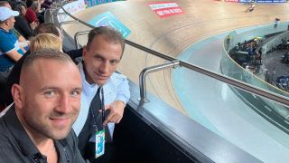 Robert Förstemann und Thomas Ulbricht als Zuschauer bei der Bahnrad-WM (Quelle: rbb/Thomas Juschus)