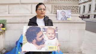 Sanaa Seif, die Schwester von Alaa Abd el-Fattah verlangt mit einem Hungerstreik die Freilassung ihres Bruders in London. (Quelle: dpa/Stefan Rousseau)