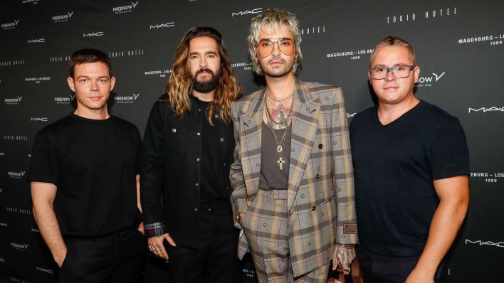Georg Listing (l-r), Tom Kaulitz, Bill Kaulitz und Gustav Schäfer kommen zum Tokio Hotel-Event in Berlin. (Quelle: Gerald Matzka/dpa)