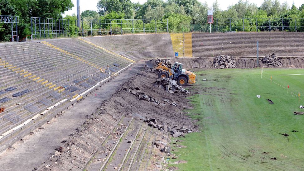 Im Sommer 2008 begannen die Sanierungsarbeiten im Stadion an der Alten Försterei (imago images/Matthias Koch)