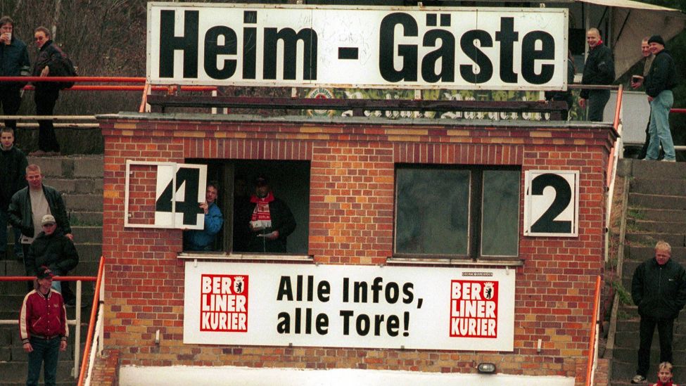 Das Häuschen mit den Tortafeln im Stadion an der Alten Försterei (imago images/Contrast)