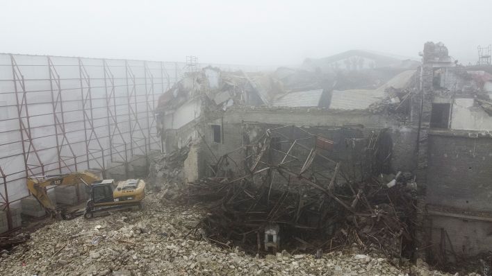 Das zerstörte Gebäude des Theater von Mariupol am 23.12.2022 (Quelle: dpa/Uncredited)