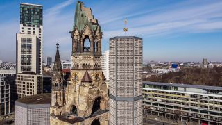 Archivbild: Panoramaaufnahme von Berlin Charlottenburg. (Quelle: dpa/E. Lattwein)
