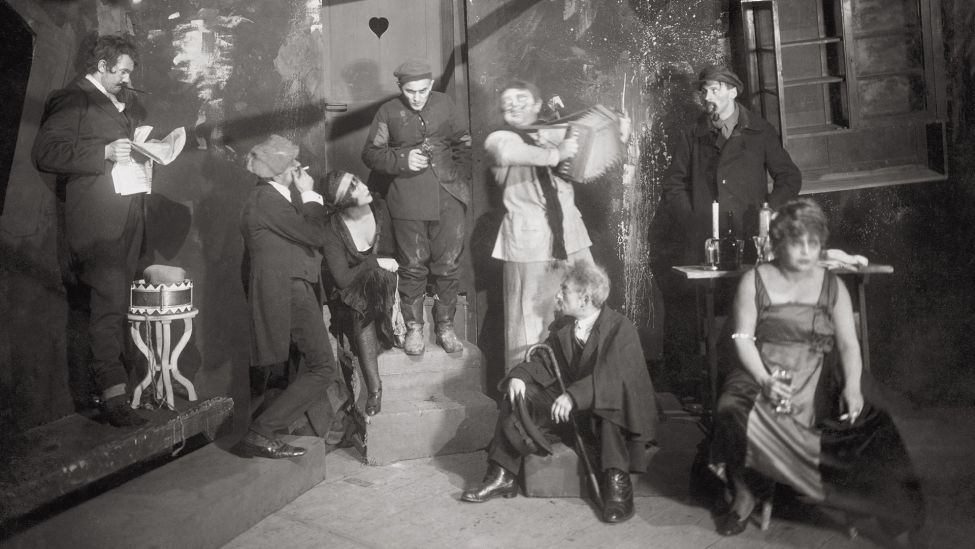 "Trommeln in der Nacht" von Bertolt Brecht. Deutsches Theater. Berlin. 1922. (Quelle: dpa/brandstaetter images)
