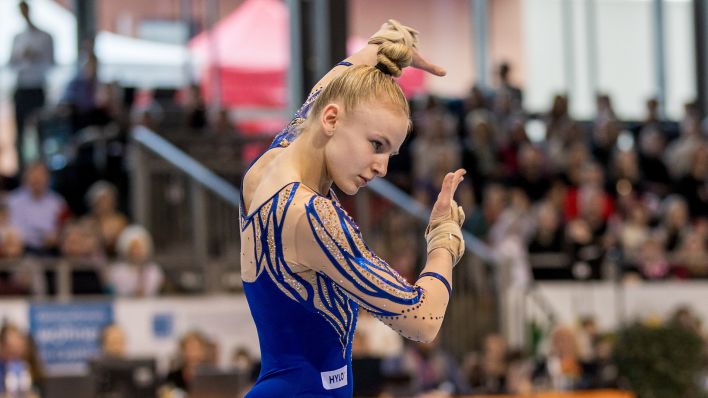 Weltcup-Debütantin Anna-Lena König beim Turnier der Meister in Cottbus. / picture alliance/dpa | Frank Hammerschmidt