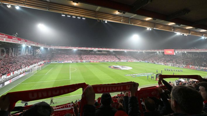 Das Stadion An der Alten Försterei beim Europa-League-Spiel gegen Ajax Amsterdam. / imago images/Matthias Koch