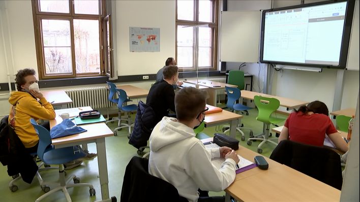 Maßnahmen gegen Lehrermangel in Brandenburg 2023 (Quelle: rbb)