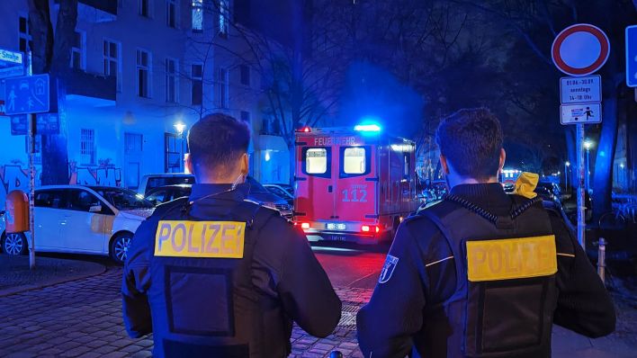 Kreuzberg: Mann stirbt am 28.03.2023 bei Einsatz wegen häuslicher Gewalt (Quelle: Moris Pudwell)