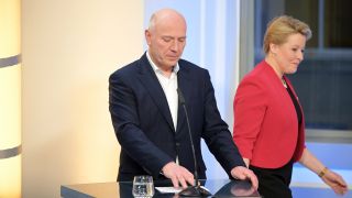 Archivbild: Die Spitzenkandidaten von CDU und SPD, Kai Wegner und Franziska Giffey, stehen am 12.02.2023 im RBB-Studio im Abgeordnetenhaus. (Quelle: dpa-Bildfunk/Sebastian Gollnow)