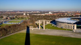 Das Olympiastadion in Berlin, Heimstaette von Fussball Bundesligist Hertha BSC (Quelle: dpa/Thomas Eisenhuth)