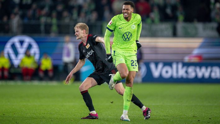 Unions Morten Thorsby (l.) im Spiel beim VfL Wolfsburg (imago images/Nordphoto)