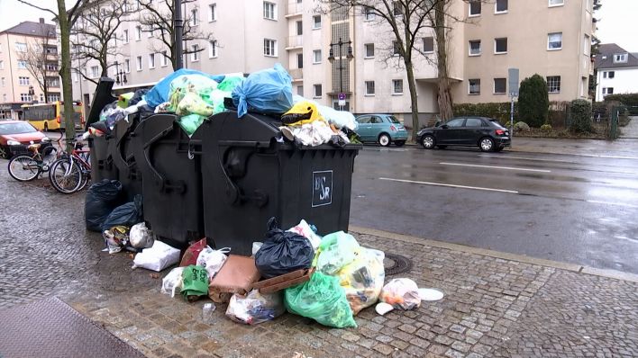 Ungeleerte Mülltonnen in Berlin, Bild: rbb24 Abendschau