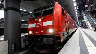 Ein im Hauptbahnhof Berlin stehender Regional Zug am 27. März 2023 in Berlin. (Quelle: dpa/Rainer Keuenhof)