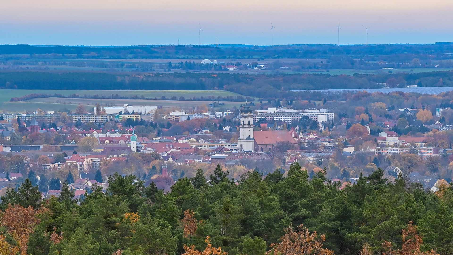 Blick auf die Stadt Fürstenwalde/Spree, aufgenommen im November 2021 (Quelle: dpa-Zentralbild/Patrick Pleul)